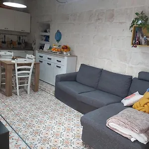 One Bedroom Appartamento